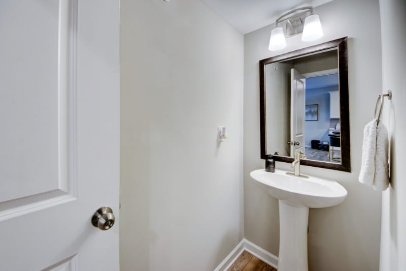 Building Photo - 180 Duval Dr