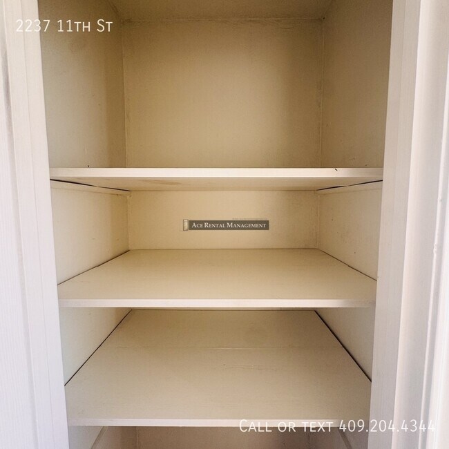 Building Photo - 2237 11th St