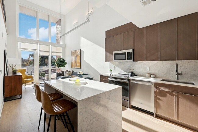 Building Photo - 14 Lincoln Pl