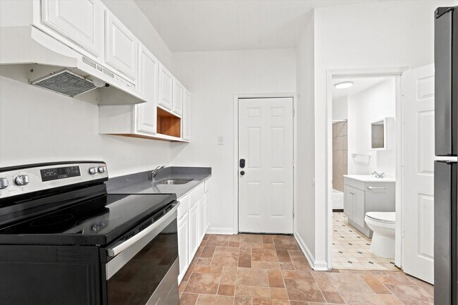 Building Photo - 2460 N 19th St