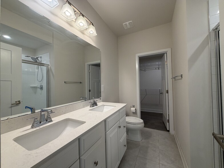 Building Photo - 342 Music Hall Way
