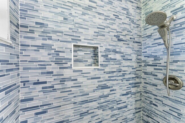 Building Photo - 1974 SE Tiffany Ave