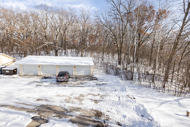 Building Photo - 721 Princeton Ct