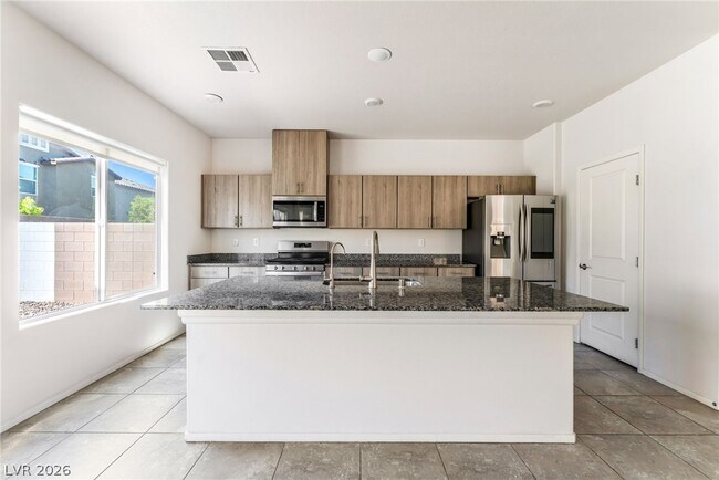 Building Photo - 3803 Berenices Ave