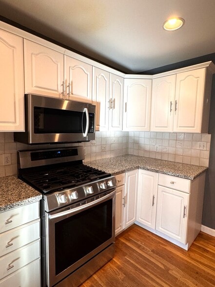 Building Photo - 37 Homer Ave