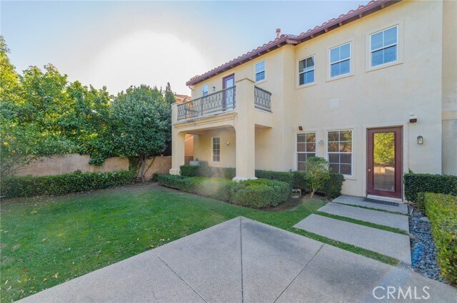 Building Photo - 24 Sebastian