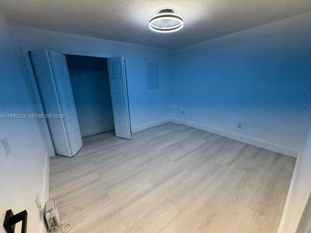 Building Photo - 230 E 56th St