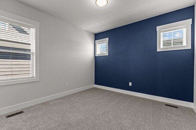Building Photo - 118 Cottage Way