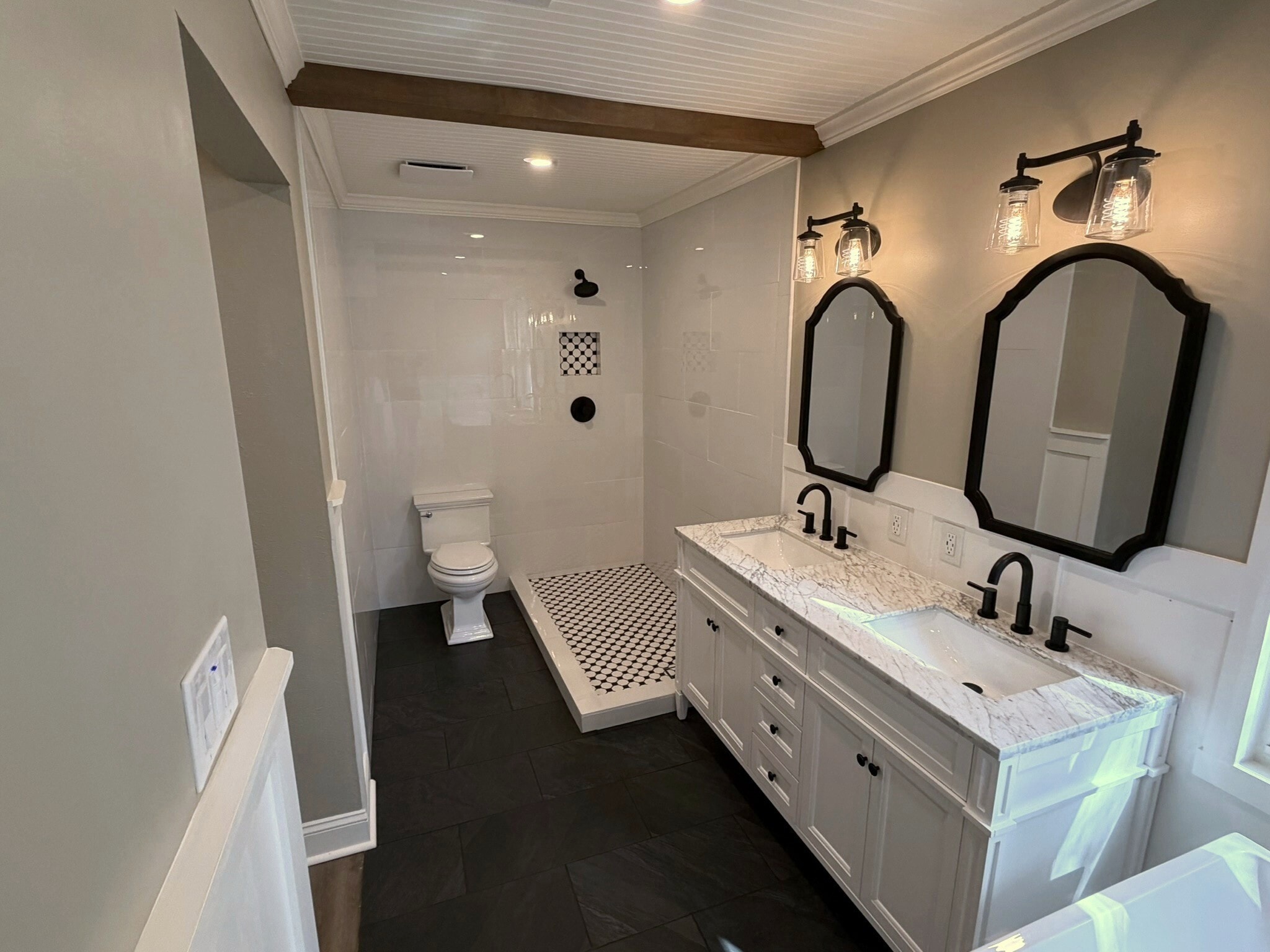 Master Bathroom - 7242 Dogwood Terrace Dr