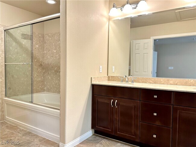 Building Photo - 6451 Amberleaf Way