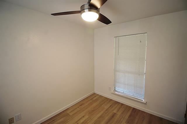 Building Photo - 6014 Lakeshore Dr