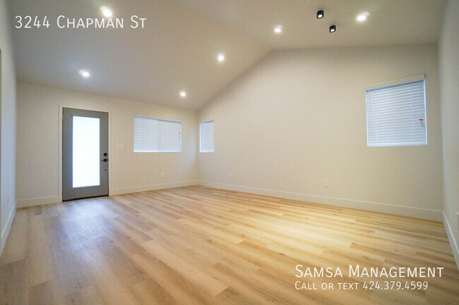 Building Photo - 3244 Chapman St