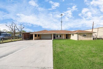 Building Photo - 4402 Ludwig Ln