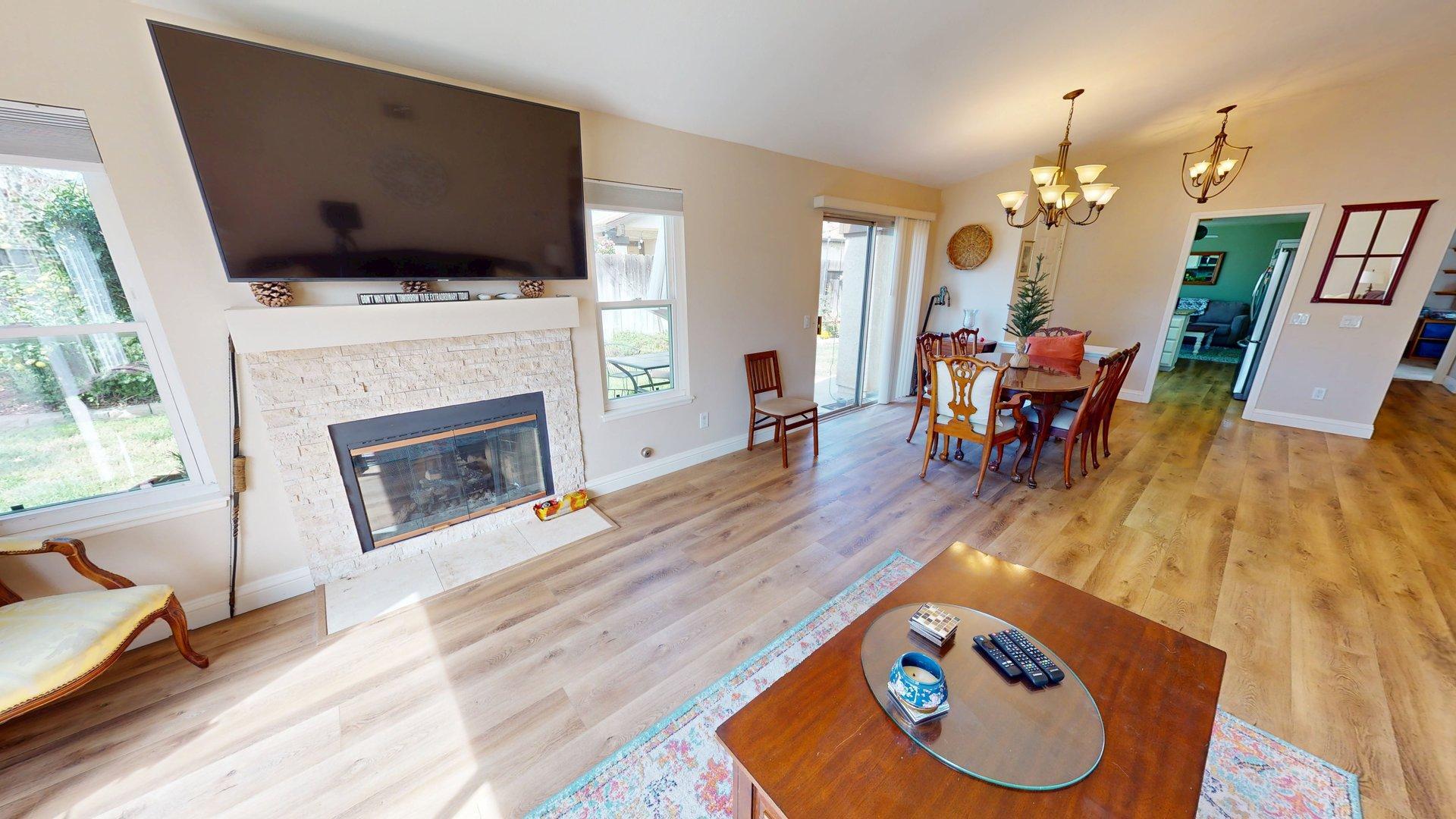 Building Photo - 14640 Marymount St