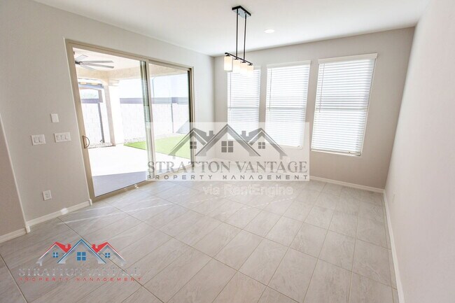 Building Photo - 17625 W Pasadena Ave