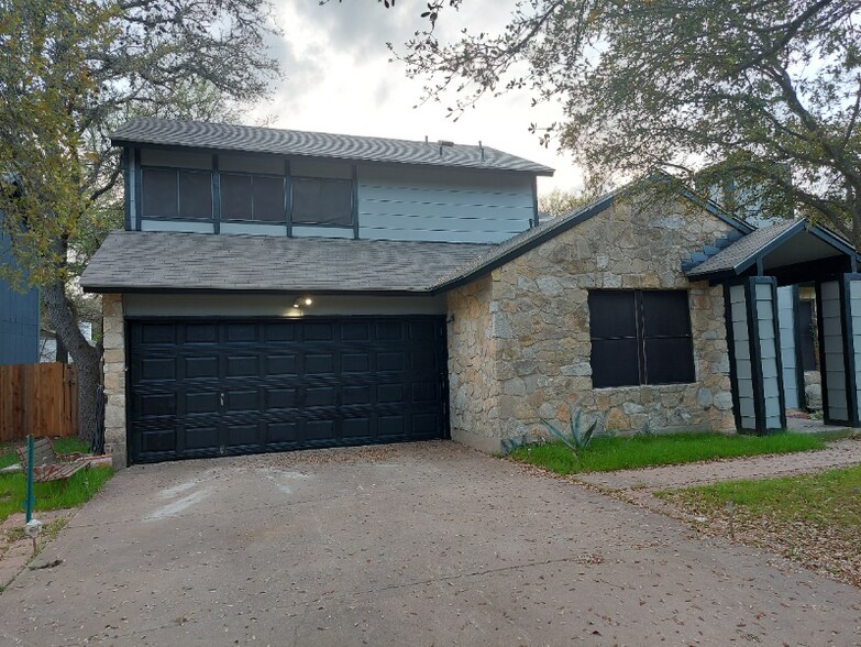 Building Photo - 7916 capano