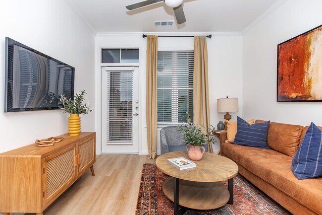 Building Photo - Modern Luxury, Exceptional Offers – Ask Ab...