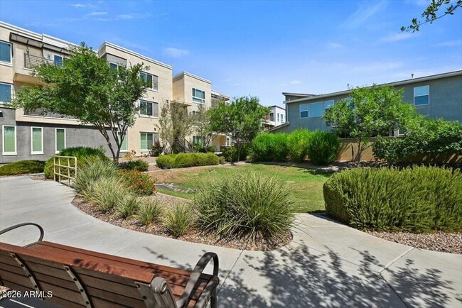 Building Photo - 1250 Abbey Ln