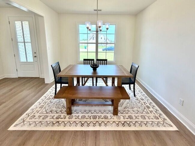Building Photo - Now Leasing a brand new 5-bedroom 3 bath home in Oakland