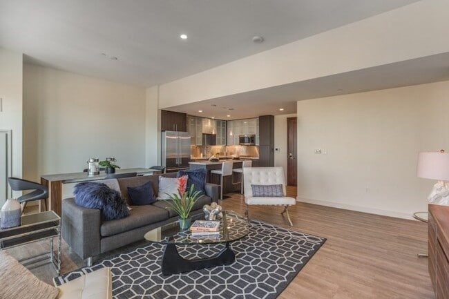 Building Photo - 1 Canal St