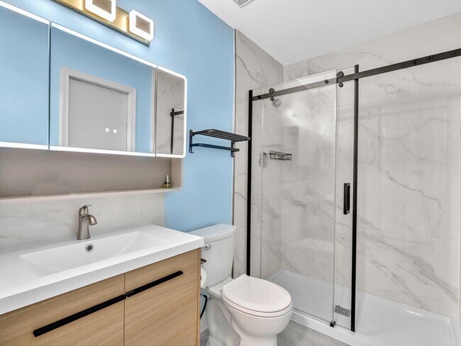 Building Photo - 12549 Woodmill Dr