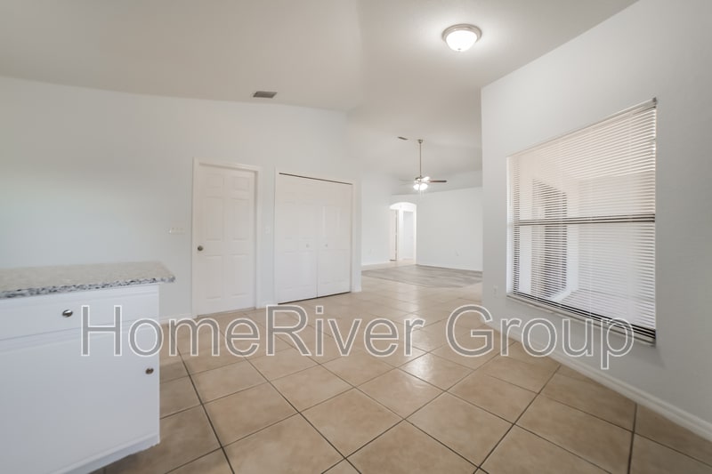 Building Photo - 544 Flamingo Dr