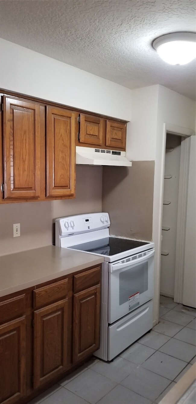 Building Photo - 10822 Lynbrook Dr