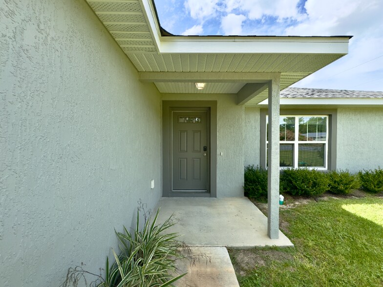 Building Photo - 6 Oak Pass Loop