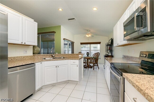 Building Photo - 13246 Highland Chase Pl