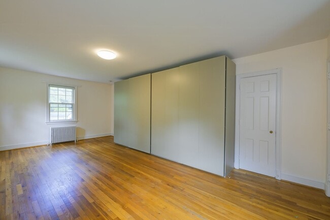 Building Photo - Charming & Spacious Colonial in N Cleveland Park w/Park-Like Rear Garden & Detached Garage
