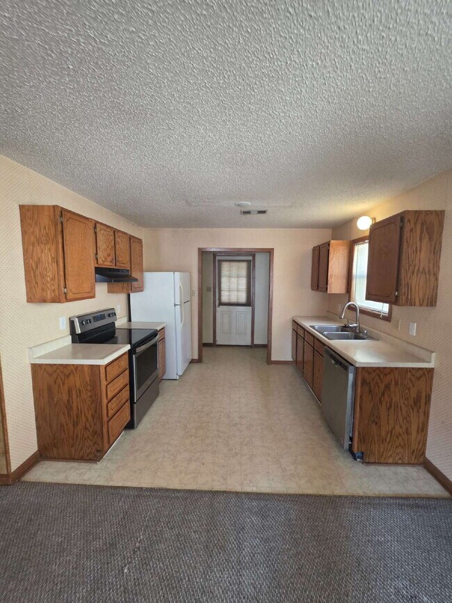 Building Photo - 3306 Barrett Cir