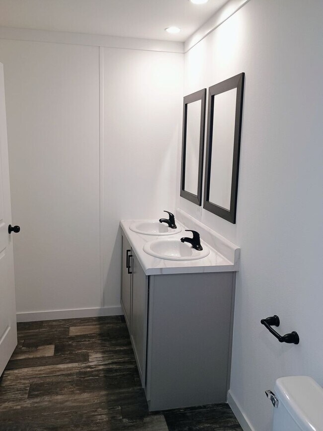 Building Photo - Brand-New Home 3 Bedroom 2 Bathroom