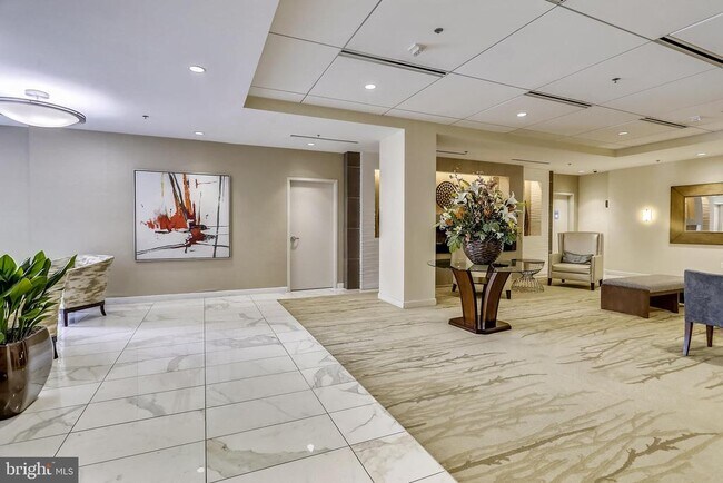 Building Photo - 5101 RIVER Rd