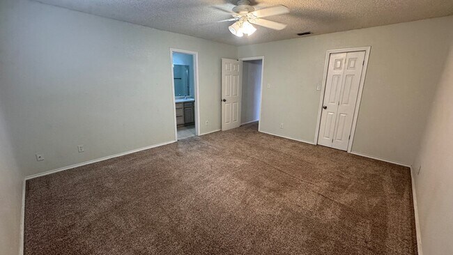 Building Photo - 4008 New Orleans Dr
