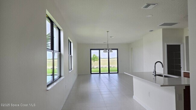 Building Photo - 8578 Rocard Ct