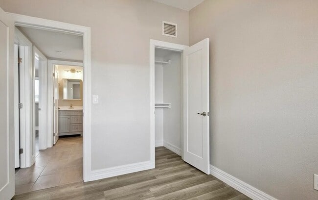 Building Photo - Central Tempe 3br