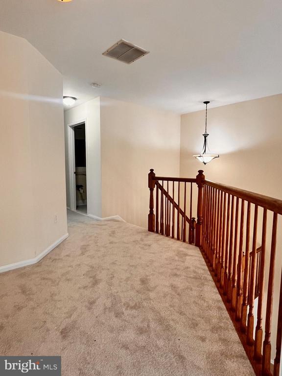 Building Photo - 13 Benjamin Rush Ln