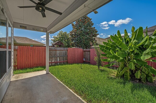 Building Photo - 16534 Twinwalker Drive