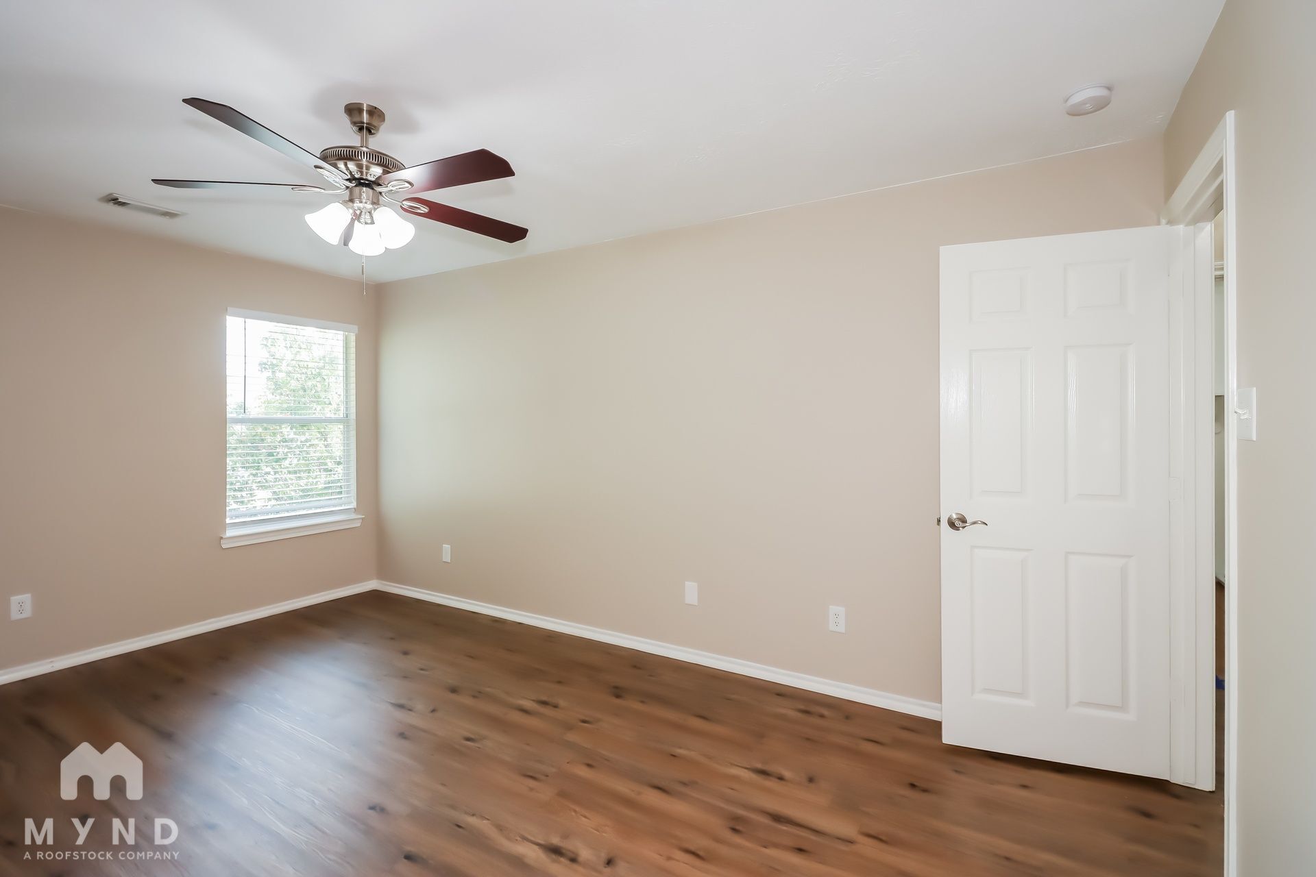 Building Photo - 4914 Forest Hurst Dr