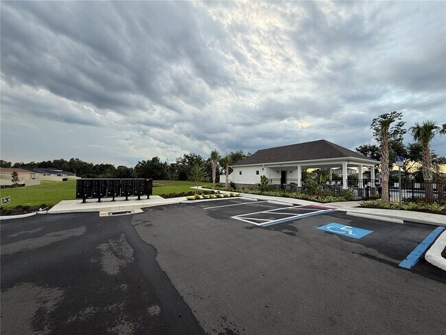 Building Photo - 10322 Star Flower Ln