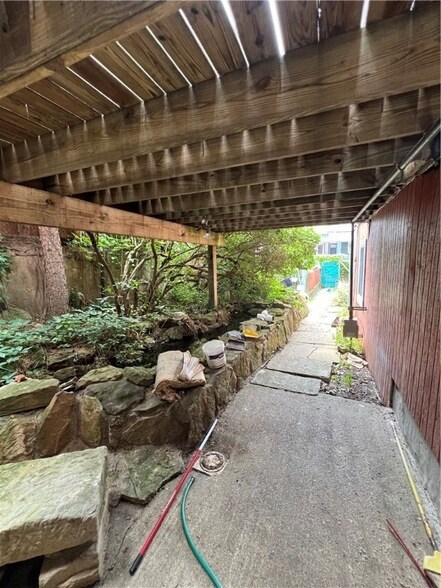 Building Photo - 295 42nd St