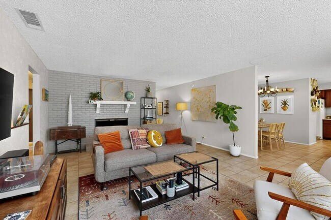 Building Photo - 7304 Eganhill Dr