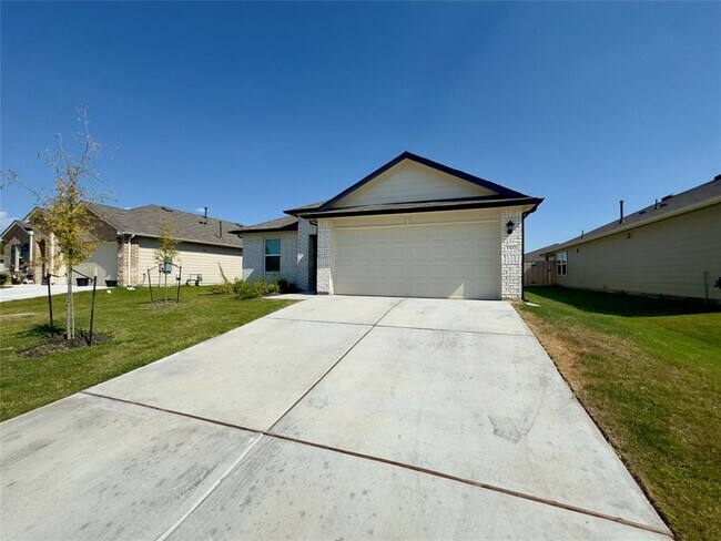 Building Photo - 1302 Camden Ln