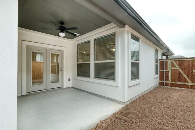 Building Photo - 438 Parkline Dr