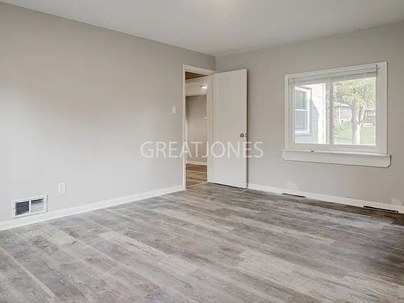 Building Photo - 10900 Pear Tree Ln