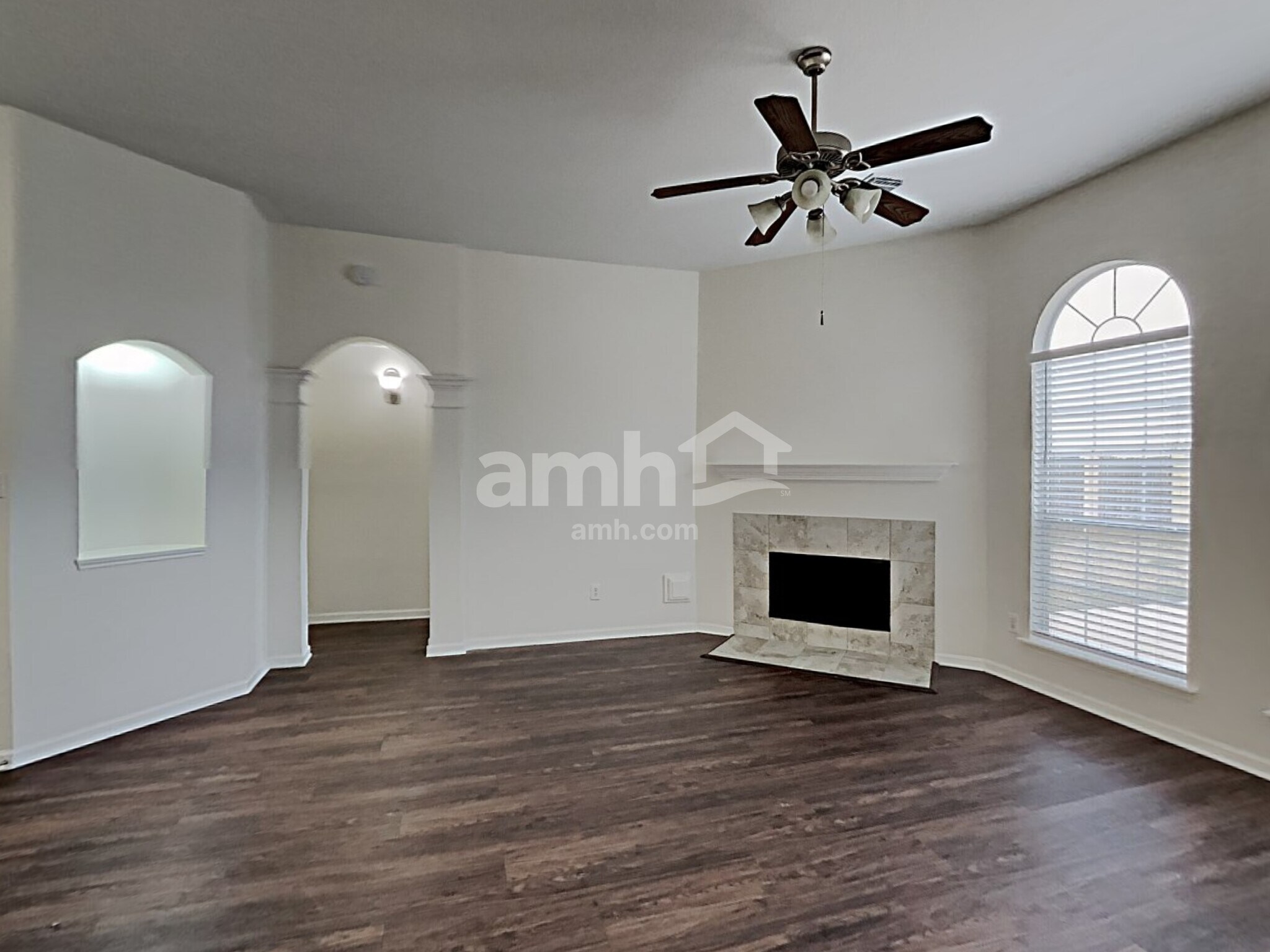 Building Photo - 22111 Cassini Ct
