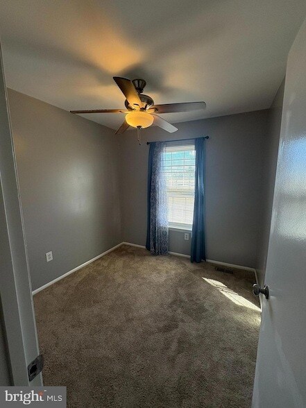 Building Photo - 3810 Glenview Terrace