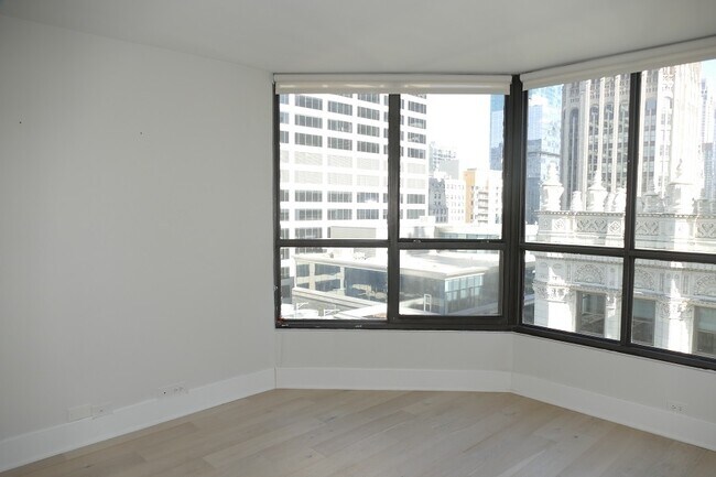 Building Photo - 405 N Wabash Ave