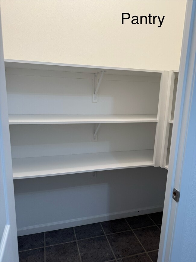 Building Photo - 2665 Bridle Trail Ln