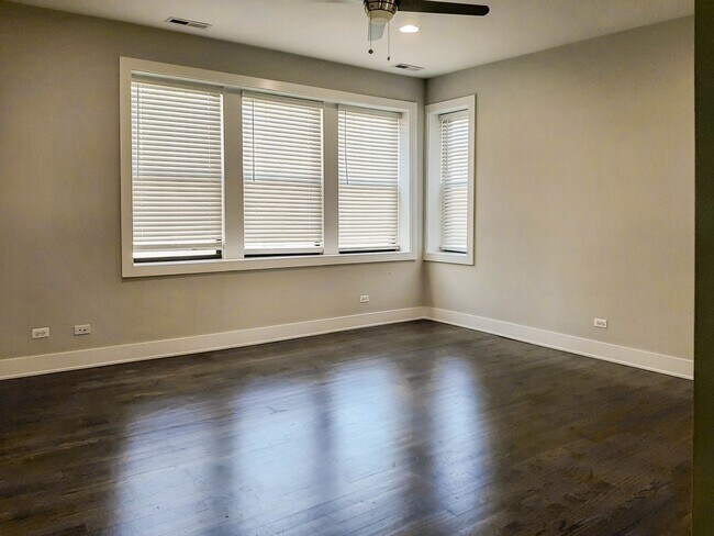 Building Photo - 2620 N Rockwell St